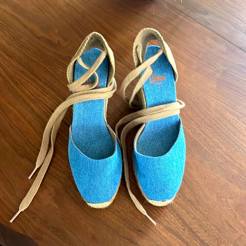 Brand new Castaner Espadrille Wedge